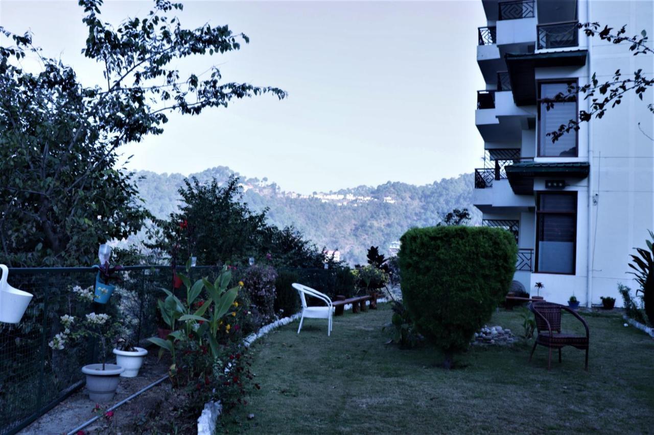 Wildleaf Kasauli Valley Homz Bed & Breakfast Bagian luar foto